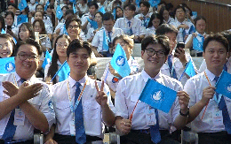 Làm sao để môn học lý luận chính trị 'khô khan' trở thành 'điểm chạm' cho sinh viên?
