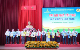 VRG tuyên dương 228 học sinh, sinh viên là con em người lao động