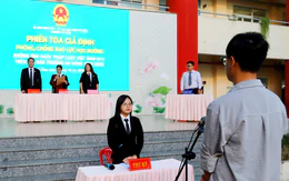 Học sinh bất ngờ khi nghe mức bồi thường trong phiên tòa giả định về bạo lực học đường