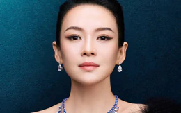 Chương Tử Di U50 vẫn mặc sành điệu