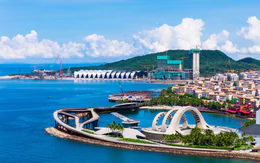 Trung tâm Hội nghị APEC và Nhà biểu diễn đa năng lộ rõ hình hài giữa biển trời Phú Quốc
