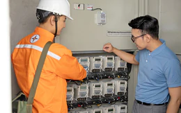 Phó thủ tướng: Xem xét giảm giá điện từ 1-11, giảm thuế tiêu thụ đặc biệt với xăng về 0%