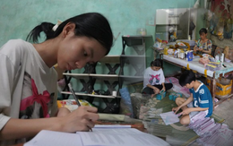 Mồ côi cha và mang khuyết tật nữ sinh vẫn quyết tâm đến giảng đường ngành dược