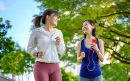 Đến đi bộ cũng đau chân, vậy phải tập thể dục thế nào?