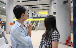 Hành khách đi metro nói khó chọn đúng cửa ra tại ga Bến Thành