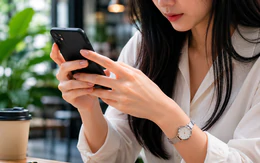 Một cuộc gọi điện thoại riêng sao 'ép' nhiều người phải nghe?