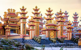 Chữ hiếu không nằm ở lăng mộ xa hoa, đám tang kéo dài
