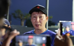 HLV Kim Sang Sik: Càng khó khăn, tuyển Việt Nam càng quyết tâm thắng Malaysia