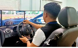 Ra đường không ai hỏi anh thi bằng lái xe bao nhiêu điểm mà hỏi anh có biết lái xe không