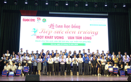 Trao 119 suất học bổng Tiếp sức đến trường cho tân sinh viên 8 tỉnh miền núi phía Bắc