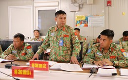 Đội công binh số 4 bàn giao nhiệm vụ cho Đội công binh số 5 tại Abyei
