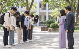 Chào hỏi ở trường học, cần thái độ tôn trọng thật sự chứ không phải một thủ tục bắt buộc?