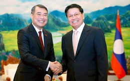 Việt Nam - Lào khẳng định ưu tiên cao nhất cho việc vun đắp quan hệ đặc biệt