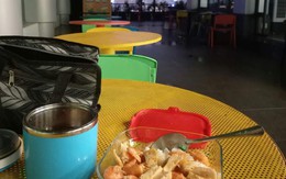 Tôi đi làm mang theo hai hộp 'pin' do vợ chuẩn bị