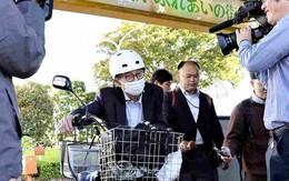 Đang mua sắm ở siêu thị, giáo sư Nhật nhận tin đoạt giải Nobel