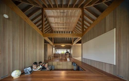 Ngôi nhà tự cung tự cấp năng lượng trên đảo Nhật Bản với mái nhà kỳ lạ