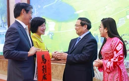 Thủ tướng kêu gọi các nhà ngoại giao nước ngoài cùng thực hiện '3 tạo lập'