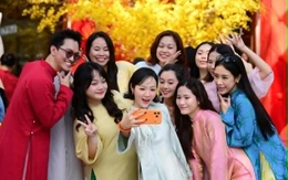 Đi chơi Tết chuẩn bị gì để bảo vệ sức khỏe?