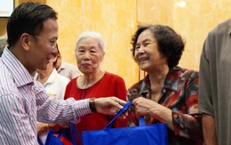 Chung tay để ai cũng có Tết