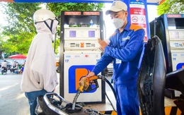 Giá xăng dầu đồng loạt tăng trước kỳ nghỉ Tết