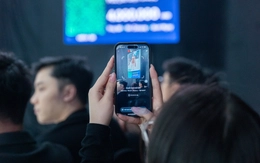 'Đau đầu' chuyện lì xì mùng 1 Tết và bước ngoặt từ những mã QR