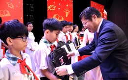 Học bổng 'Cho em đến trường': Cho thế hệ tương lai cơ hội