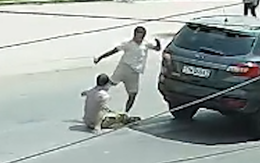 Đánh gục người đàn ông sau va quẹt khiến nạn nhân tử vong, tài xế xe bán tải bị bắt