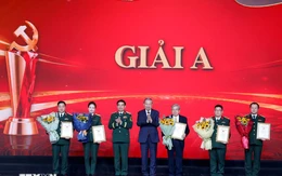 Tổng Bí thư Tô Lâm trao giải cuộc thi ‘Vững bước dưới cờ Đảng’