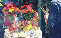 Gợi ý văn khấn cúng khai trương đầu năm Bính Ngọ 2026