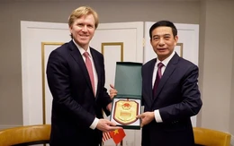 Đại tướng Phan Văn Giang tiếp Thứ trưởng thứ nhất Bộ Chiến tranh Mỹ