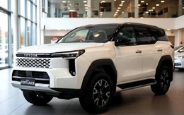 Toyota Fortuner 2026 lần đầu lộ diện chạy thử: Thiết kế lột xác, dễ thêm bản hybrid đấu Ford Everest