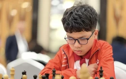 Thần đồng Đầu Khương Duy bằng điểm với Carlsen tại Giải Titled Tuesday