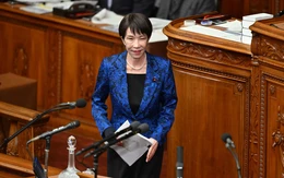 Thủ tướng Nhật bị chỉ trích vì tặng quà 190 USD cho 300 nghị sĩ