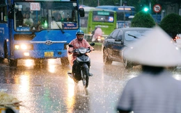 Mây dông từ biển vào, Nam Bộ và TP.HCM sắp có đợt mưa trái mùa trên diện rộng