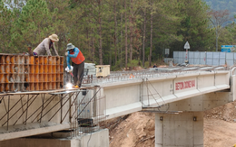 Hình hài cầu cạn Xuân Hương bắc qua điểm sạt lở trên đèo Mimosa Đà Lạt