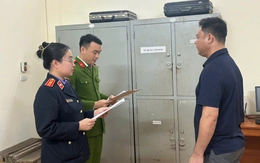 Khởi tố người đàn ông 'khóa đầu, khóa đuôi' xe ngày mùng 2 Tết