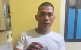 Bắt nam thanh niên khống chế, cướp tiền, vàng người phụ nữ đi xe máy