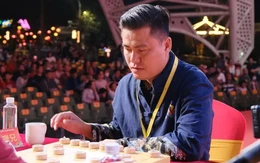 Làng cờ Trung Quốc cảm thán: 'Nước cờ Lại Lý Huynh không thâm sâu nhưng tìm được ai thắng anh ấy?'