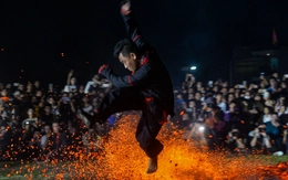 Bí ẩn lễ hội nhảy lửa của người Pà Thẻn