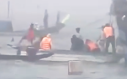 Hai mẹ con tử vong khi thuyền chở người đi xem đua ghe ở Huế bị lật