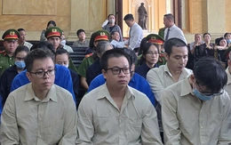 Cựu Chi cục trưởng Chi cục Thú y vùng VI và 24 đồng phạm hầu tòa sáng nay