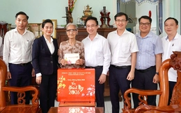 Phó bí thư Đặng Minh Thông thăm, chúc Tết người dân, chiến sĩ, y bác sĩ khu vực Bà Rịa - Vũng Tàu