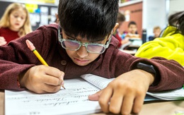 Chương trình rèn chữ viết tay ‘hồi sinh’ ở các trường học Phương Tây