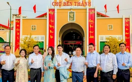 Bí thư Trần Lưu Quang, Chủ tịch Nguyễn Văn Được thị sát chợ Bến Thành, hồ Con Rùa