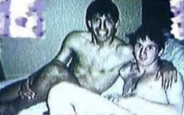 Hồ sơ Epstein lộ ảnh cầu thủ Messi và Aguero cởi trần nằm trên giường?