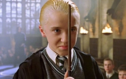 Draco Malfoy của Harry Potter thành 'linh vật' may mắn ở Trung Quốc