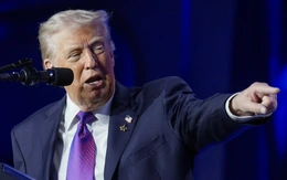 Ông Trump gây tranh cãi khi đăng video ghép mặt vợ chồng ông Obama vào loài khỉ