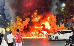 Cháy khu vực trang trí Tết đối diện công viên 9 Nàng Tiên ở Hà Tiên