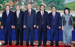 Việt Nam, Campuchia trao 11 văn kiện hợp tác, Tổng Bí thư đề nghị tạo điều kiện cho người gốc Việt