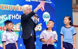 'Chàng trai bạch tạng' vượt thị lực kém, trở thành thạc sĩ tâm lý